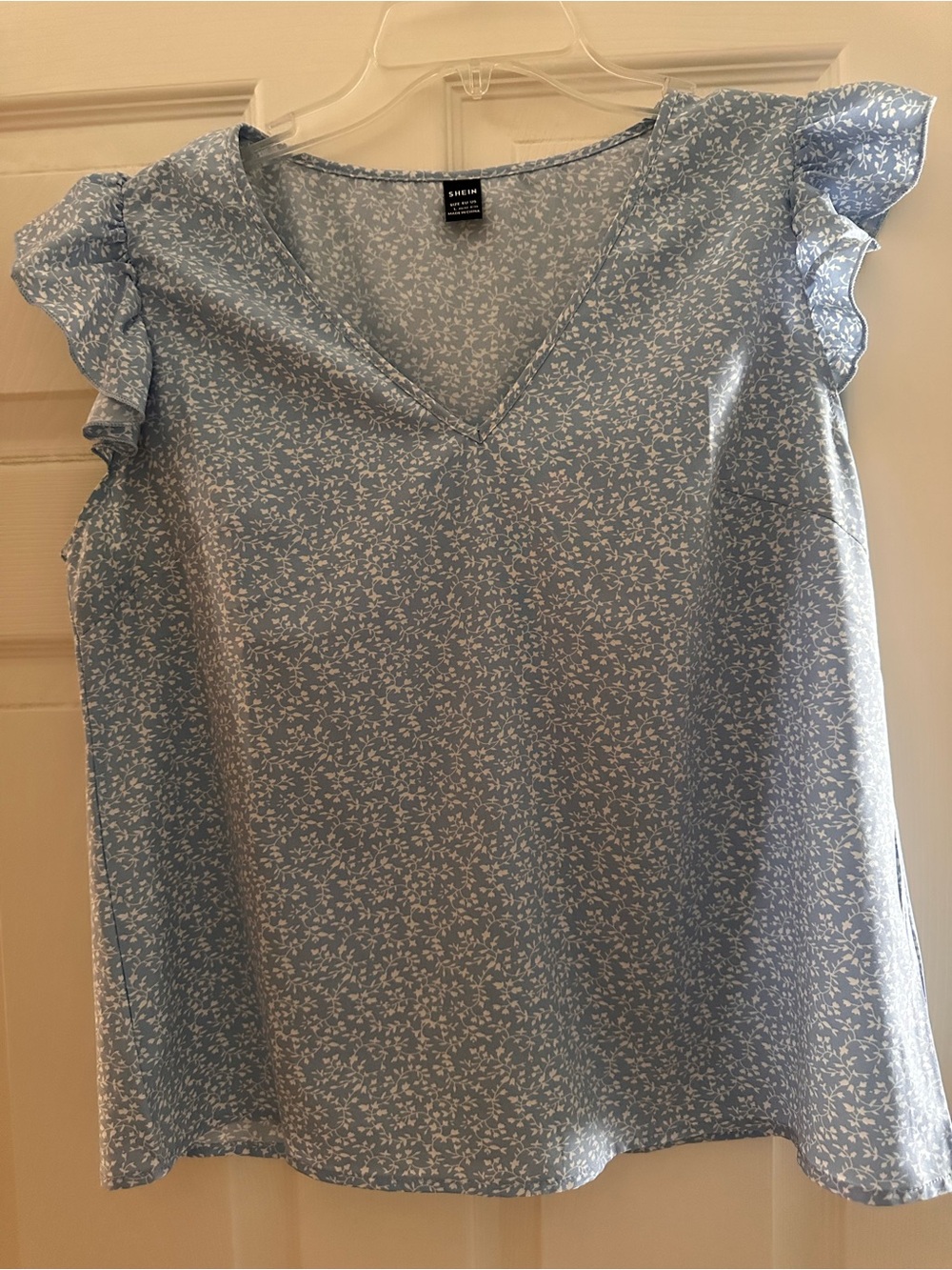 SHEIN Light Blue Floral V-Neck Ruffle Sleeve Blouse